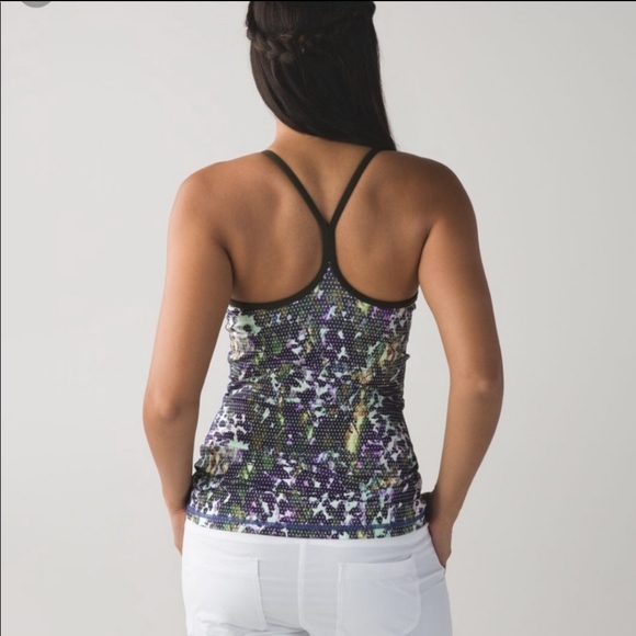 EUC Lululemon Power Y Tank - Picture 2 of 15